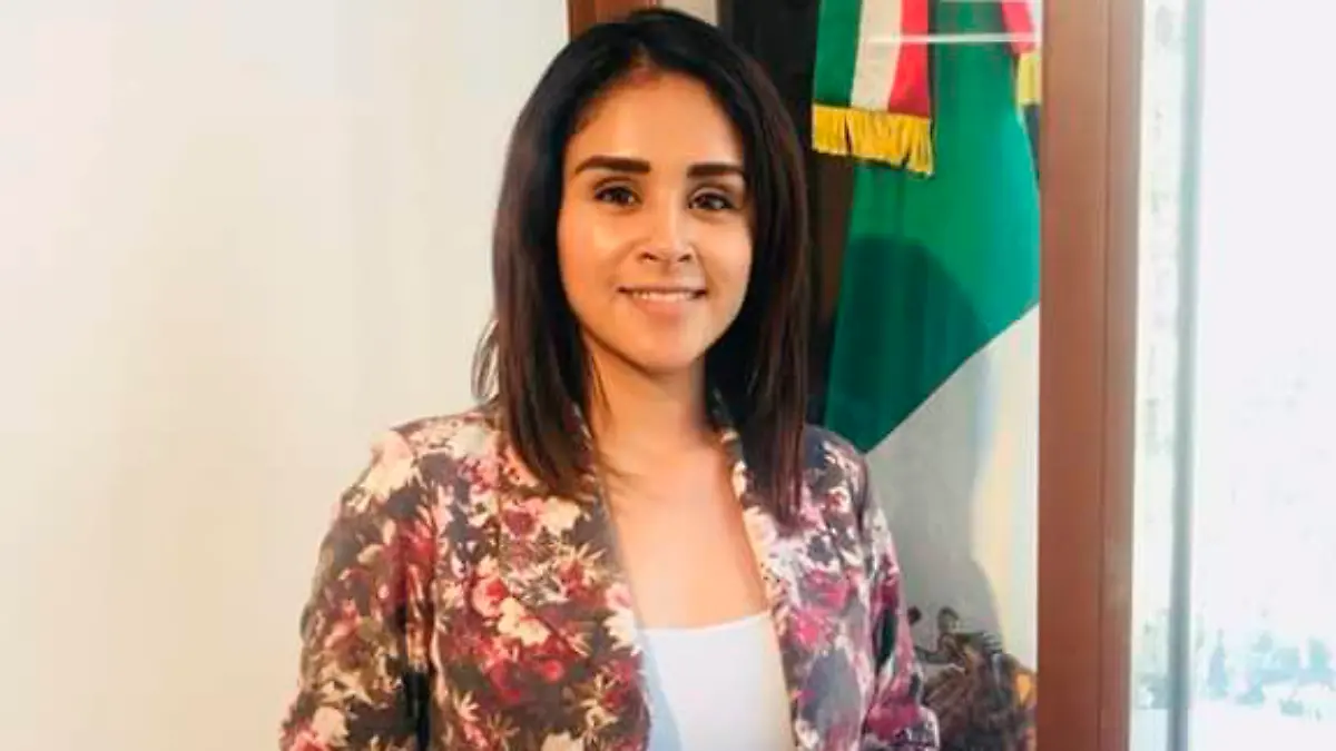 Mayra-Davila