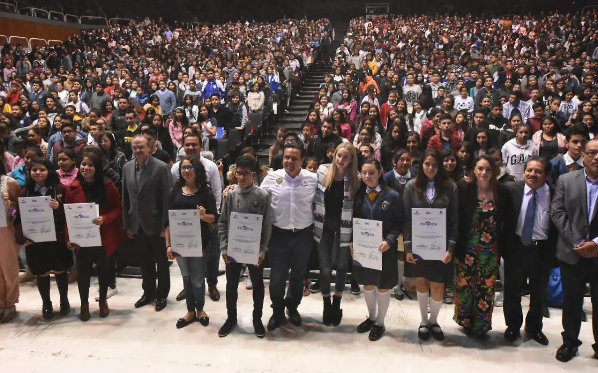 da1d04c6-7a39-487e-b332-2c44b851e7e4