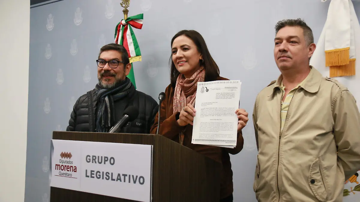 ACUSAN REZAGO