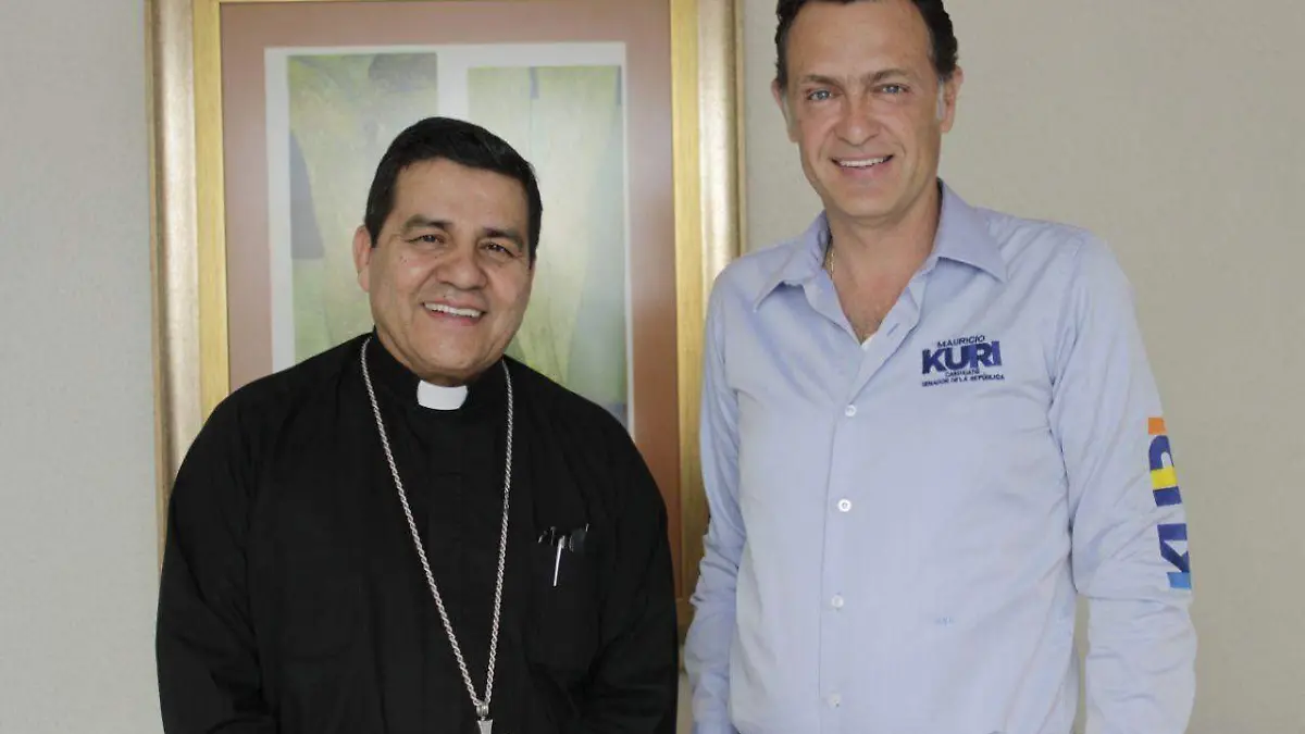 MAURICIO KURI