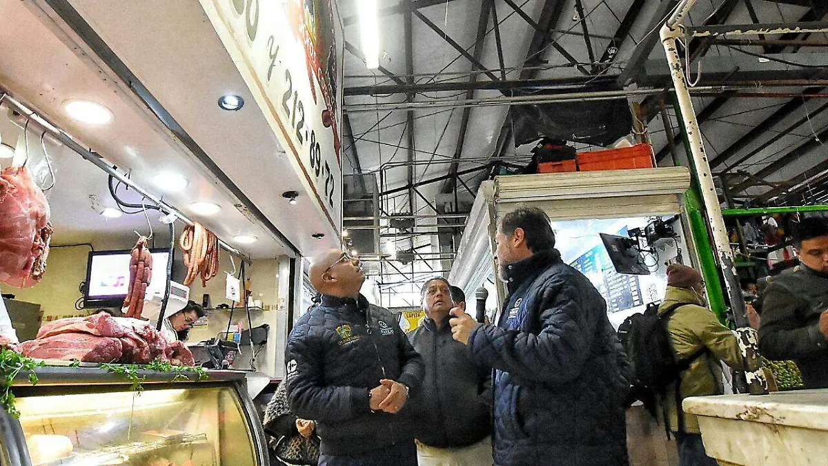 6d1153ff-148c-4bed-b6a2-a93544905fa9