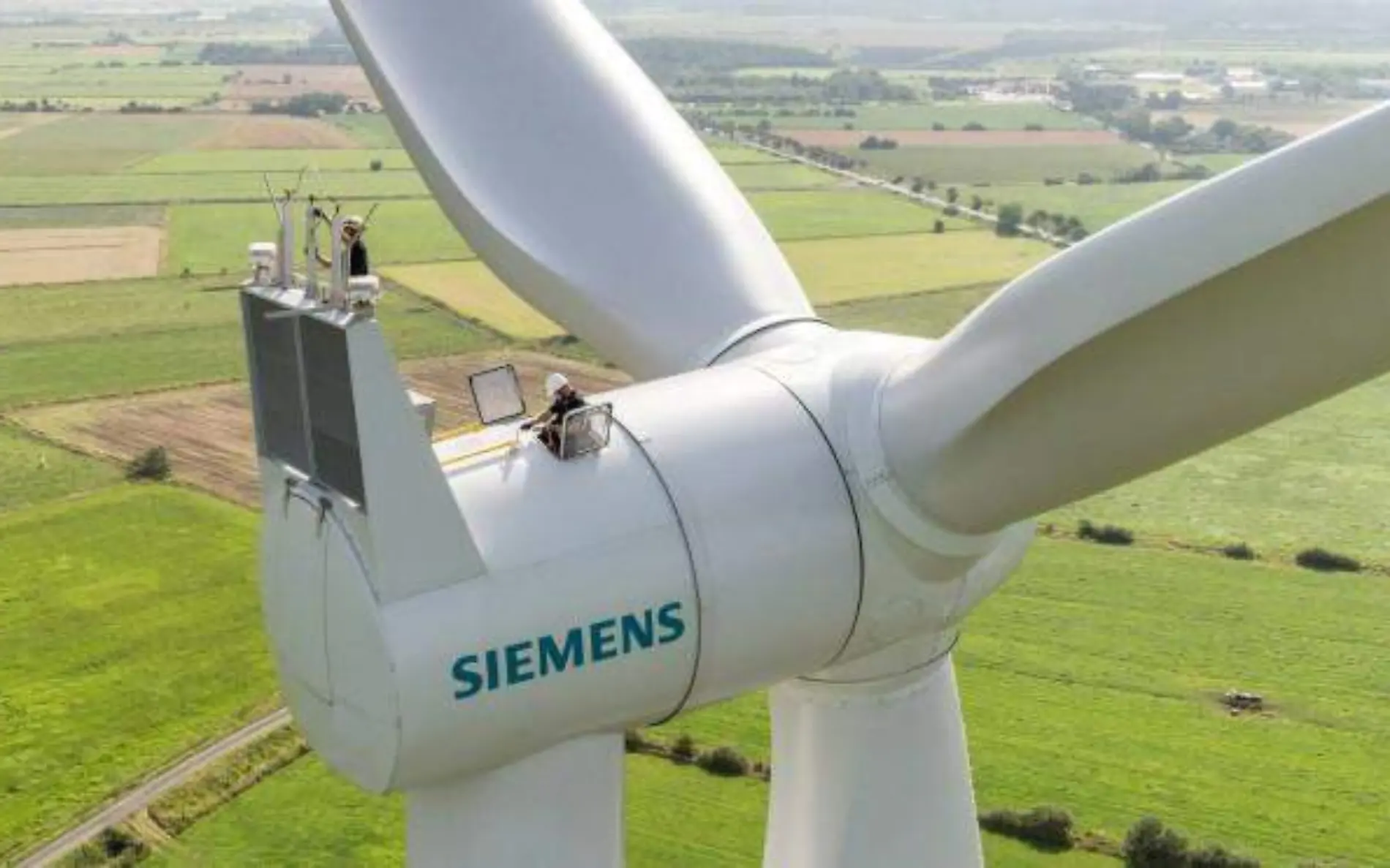 siemens-wind-turbine-onshore-672x372