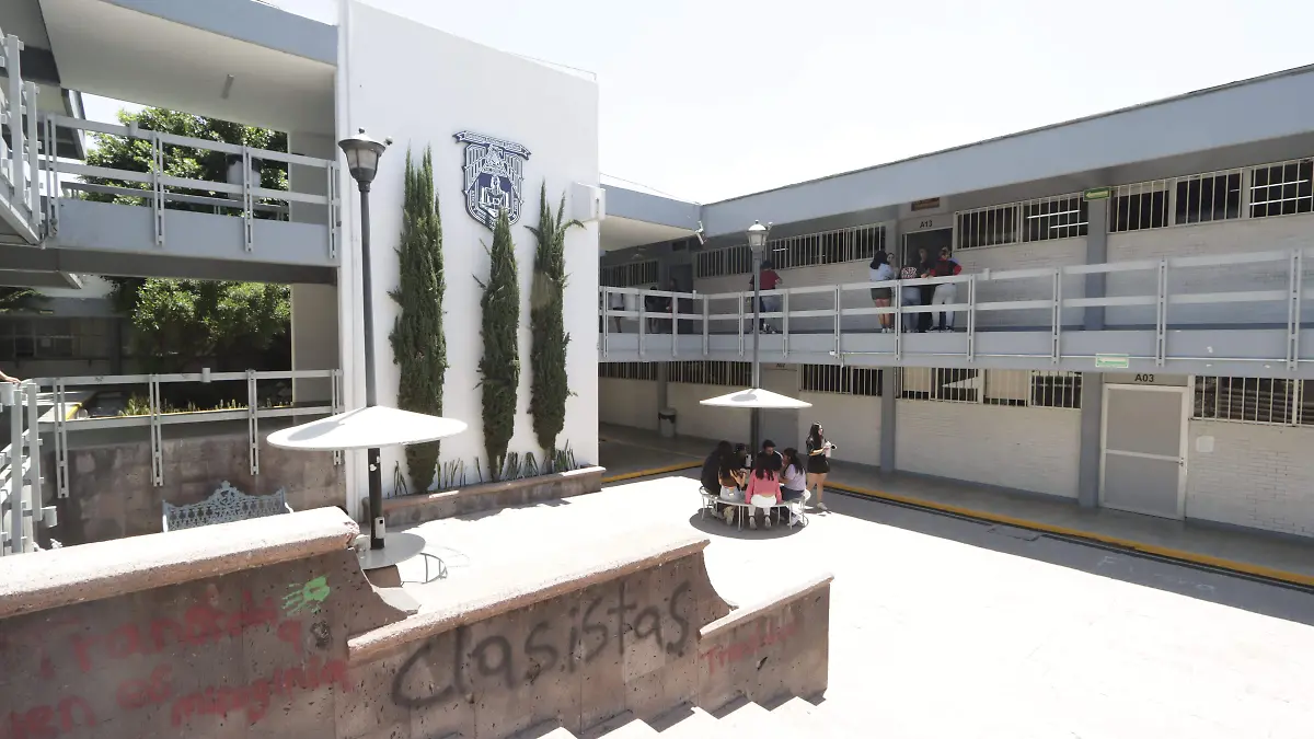 INSTITUCION