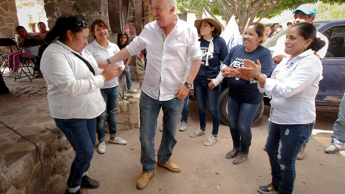 1A_DURANTE SU GIRA