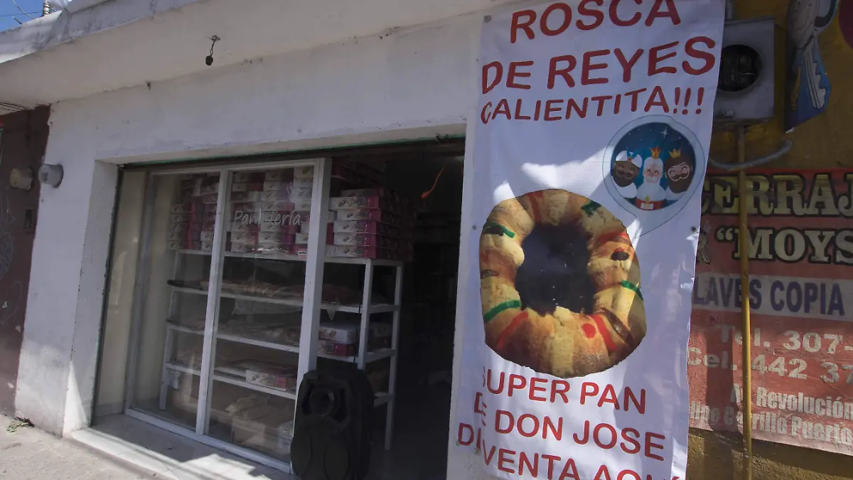 MUCHAS PANADERIAS