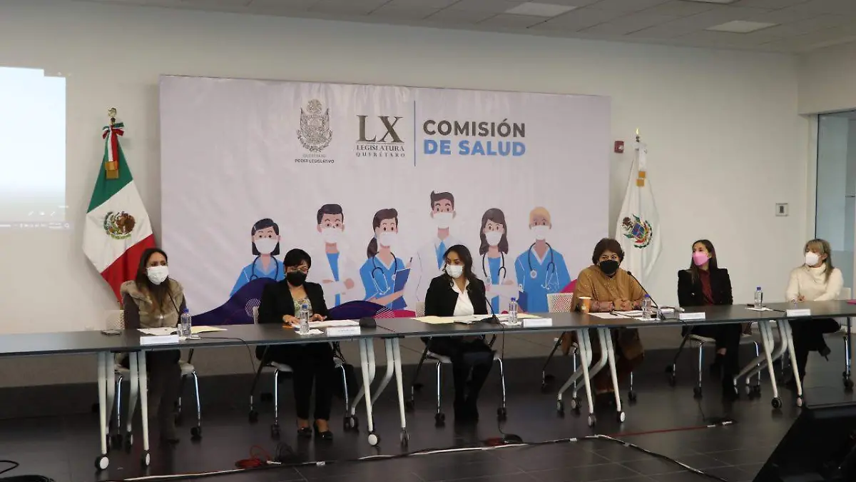 PRESENTARON