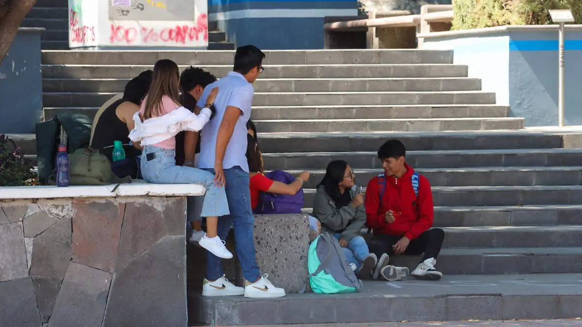 221103_REGRESO A CLASES UAQ _IS-34