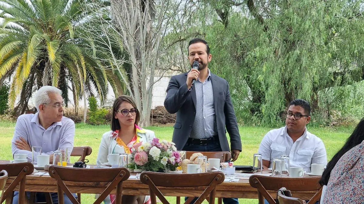 HUGO COSTA de Sedesu Colon resalto la importancia del trabajo en conjunto.