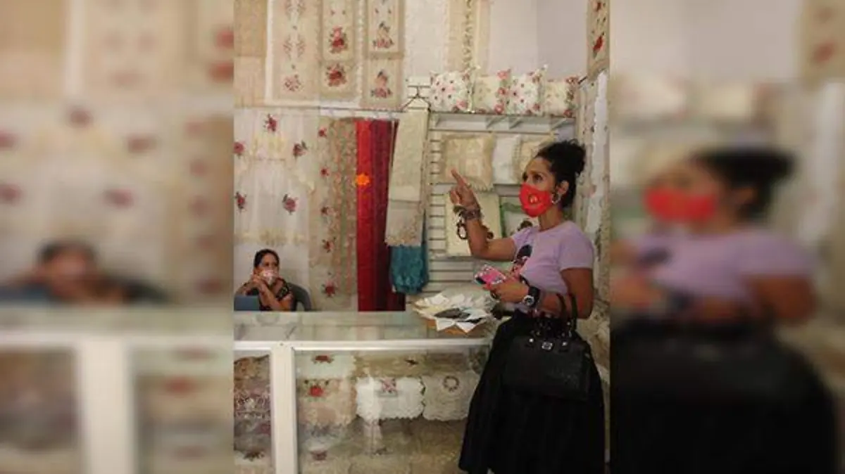 penelope recorrio el centro historico