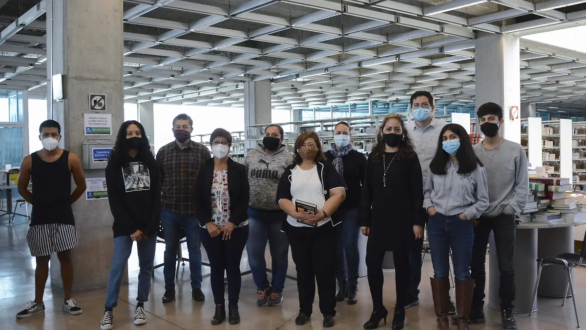 Equipo encargado del proceso de hibridación
