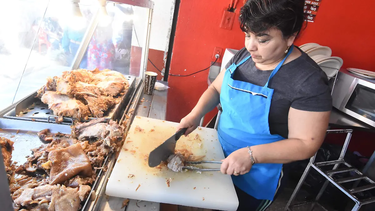 PATY SANTA ROSA JAUREGUI