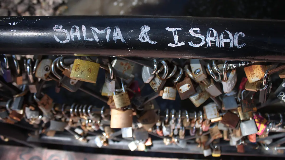 200212_SAN VALENTIN PUENTE DE LOS CANDADOS_MIGUEL LÓPEZ (6)