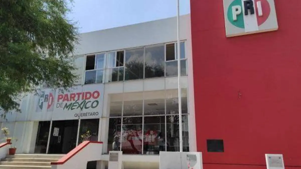 CAPACITACION  CONSTANTE