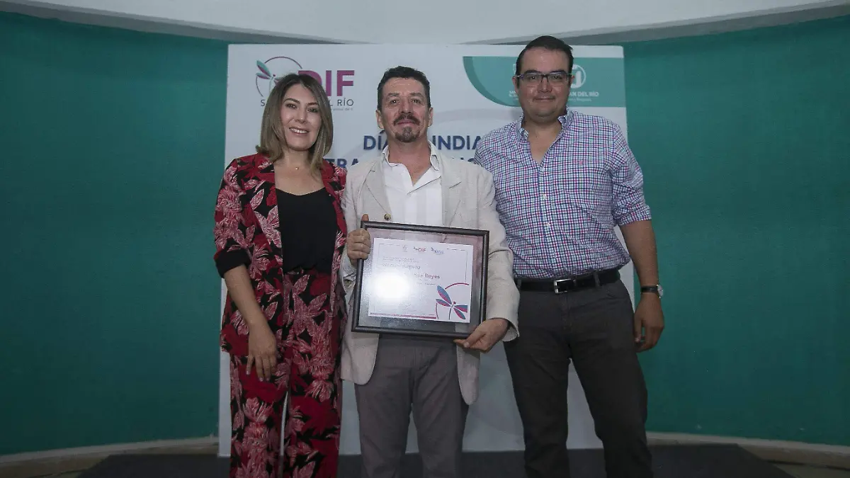 El DIF trabaja para