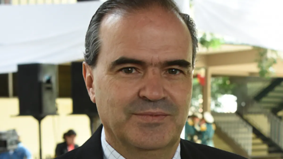 Enrique-de-Echávarri-Lary-600x400