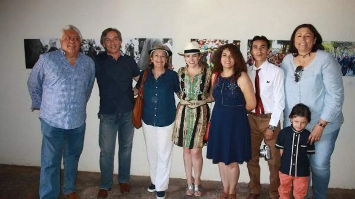 exposición en viñedos azteca (4)