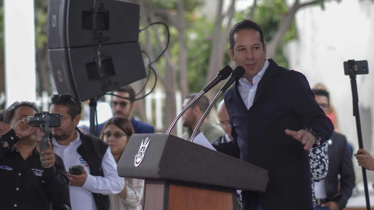 Excelente jornada electoral para el PAN, declaró el gobernador de Querétaro.  Foto César Ortiz.