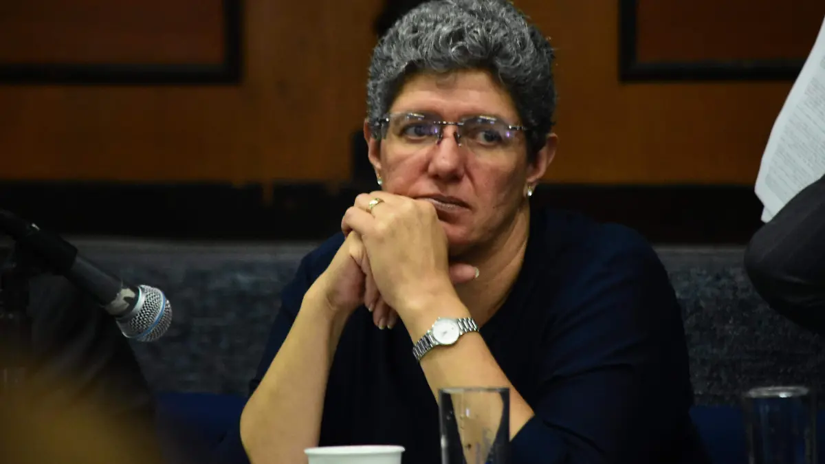 LA RECTORA