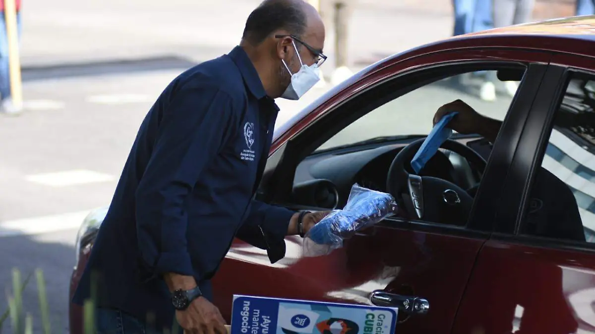 Entregan cubrebocas-FR