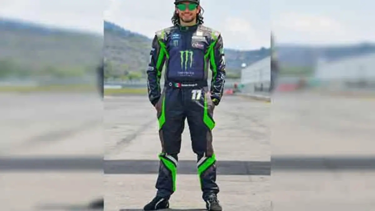 Germán Quiroga en Nascar Peak México