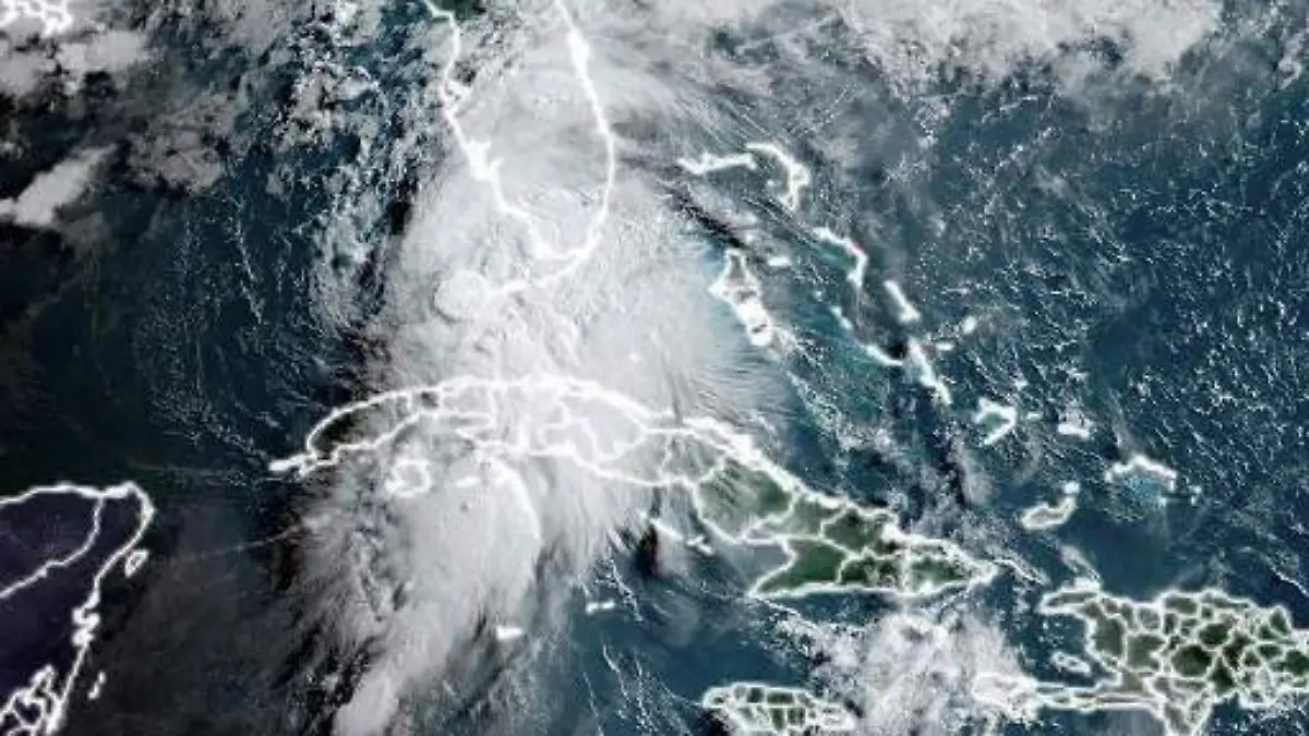 imagen satelital de la tormenta tropical elsa