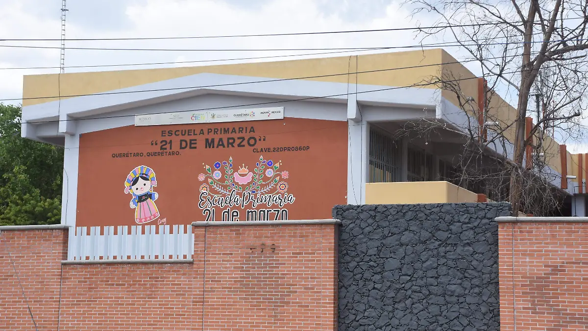 ESPERAN DERRAMA