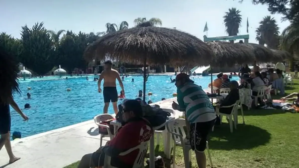 Los recorridos en el balneario y cuerpos naturales de agua continuarán hasta finalizar el periodo vacacional. Foto Especial