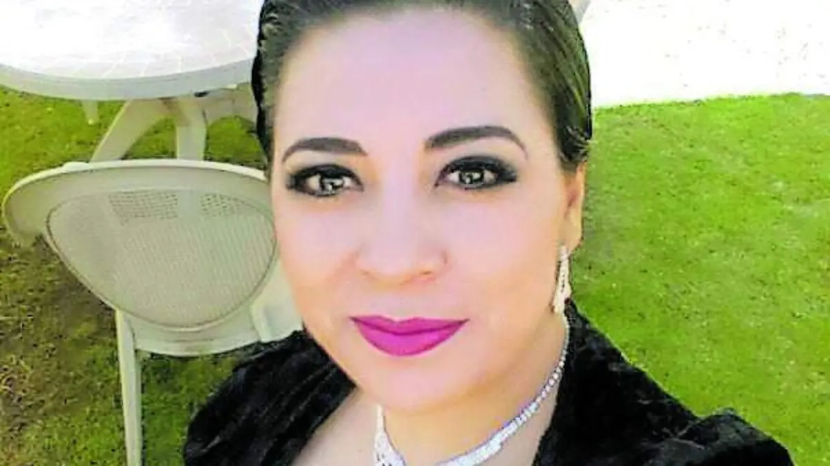 Caro Cervantes  (4)_CMYK