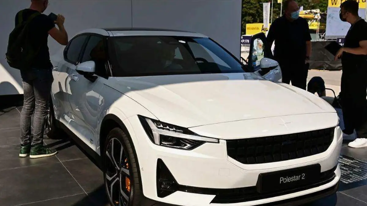 autos polestar hertz-AFP