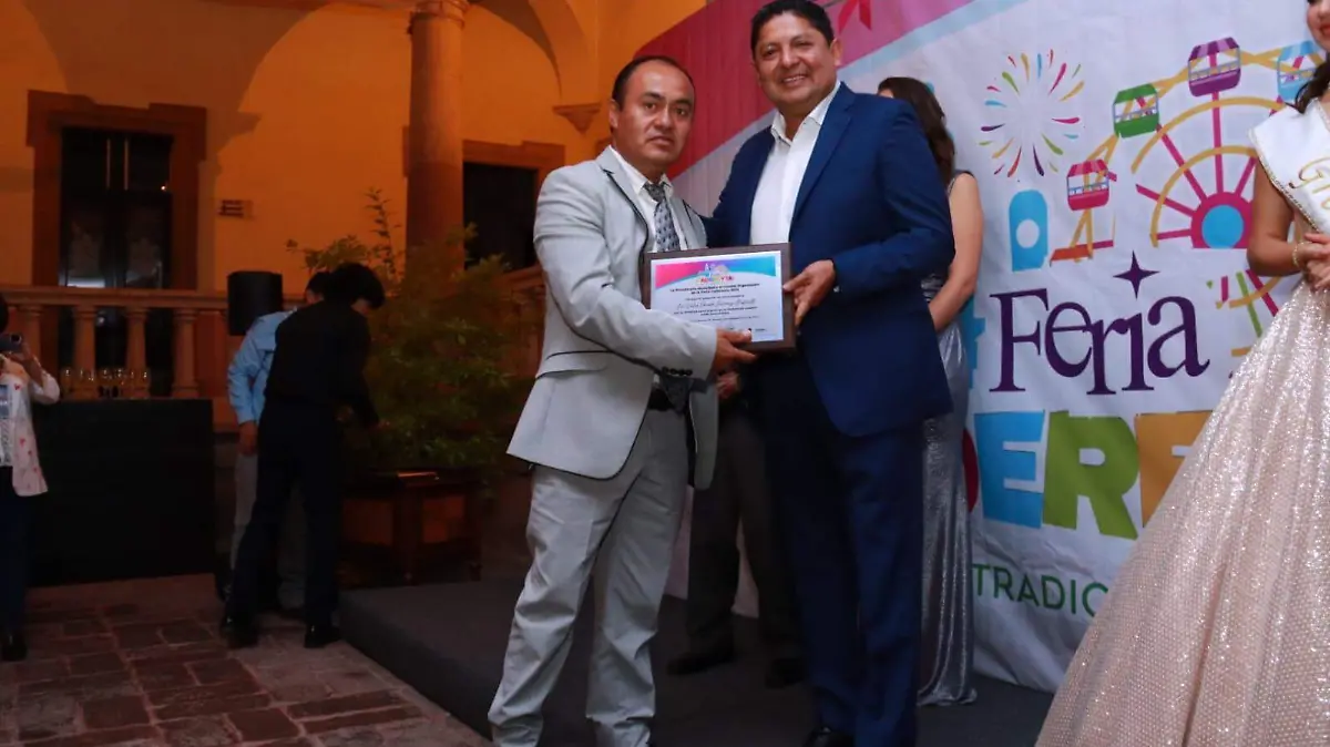 El alcalde Miguel Martínez reconoció a quienes a lo largo de los años han posicionado la Feria de Cadereyta.