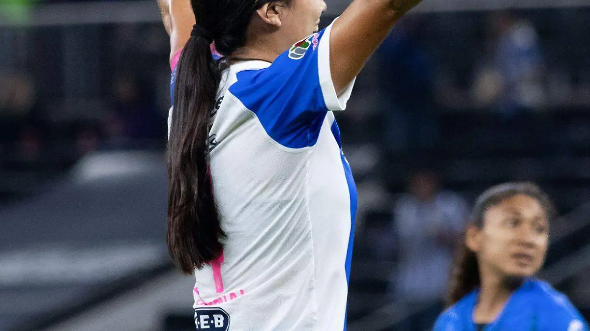 gallosfemenil