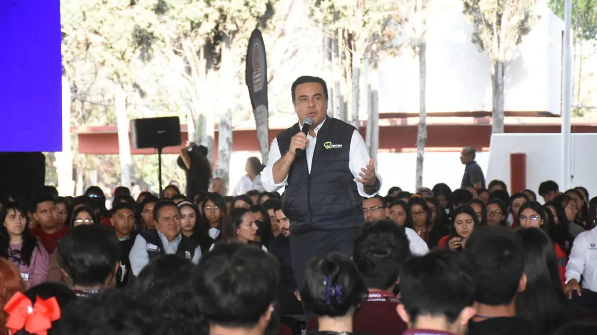 Nava Becas-MC