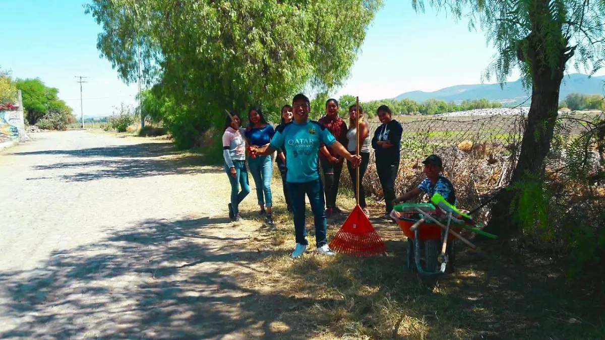 Limpiaron las inmediaciones dela explanada de La Laguna de Lourdes.