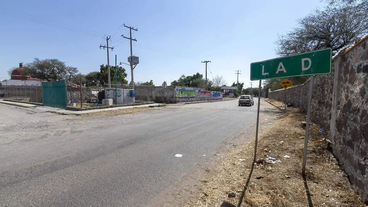 Preocupa a la población de La D Santa Bárbara que haya contaminación del agua, ya que los restos animales son colocados en una fosa cercana al pozo. Foto César Ortiz