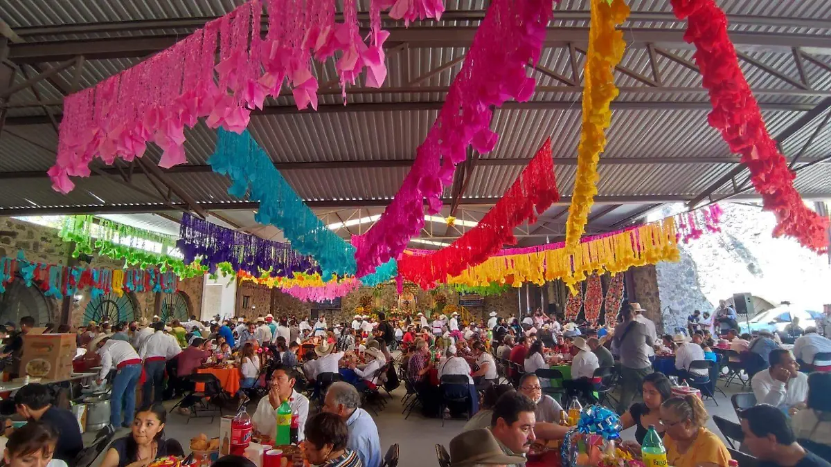 tradicional caldo del buey