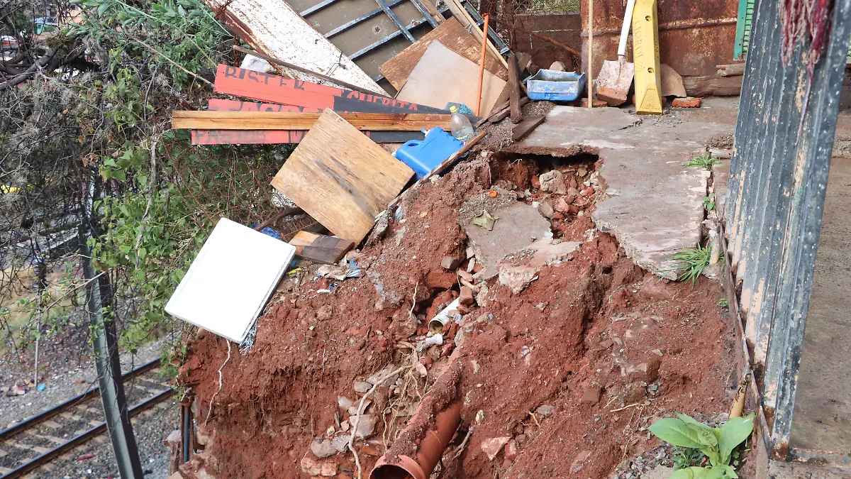 231027_CASAS_DERRUMBE DE TIERRA_LLUVIA_BARRIO DE HOLLIWOD_HERCULES_MC 28