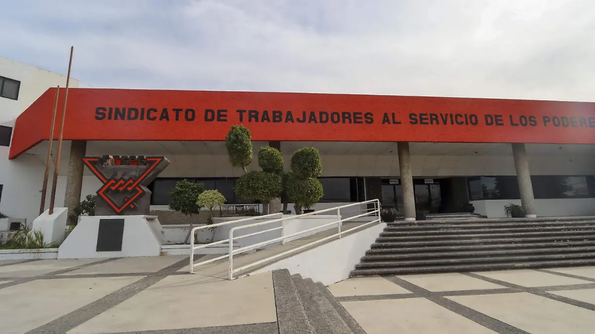 LOS TRABAJADORES