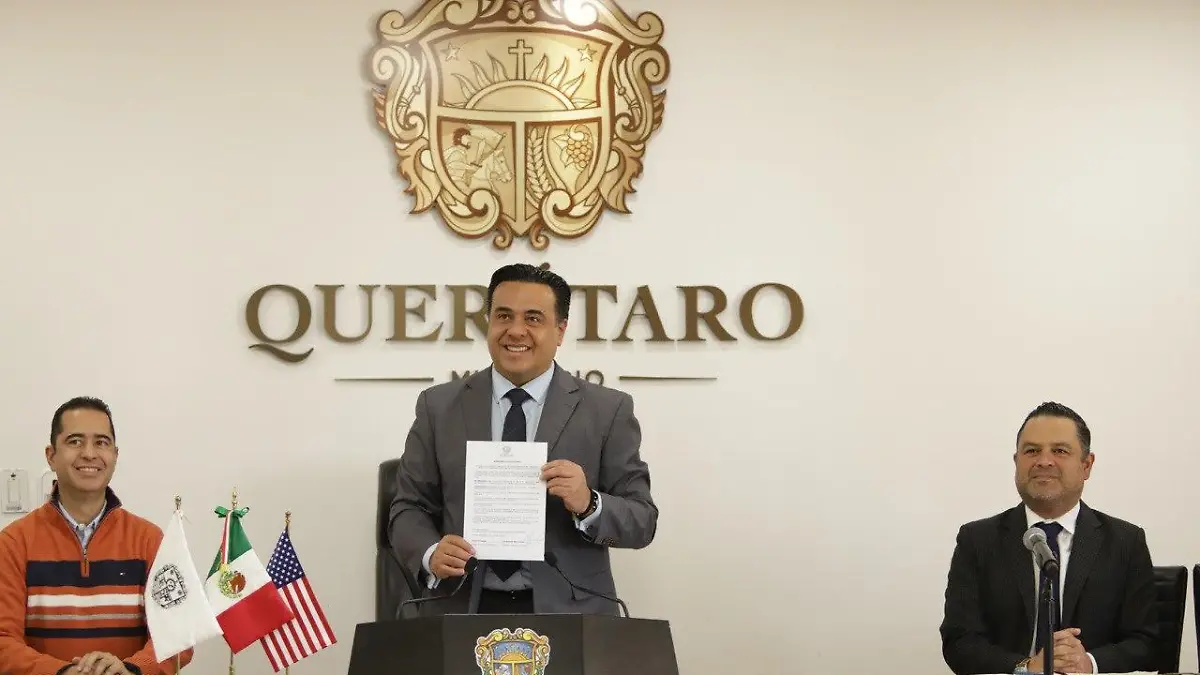 Luis Nava