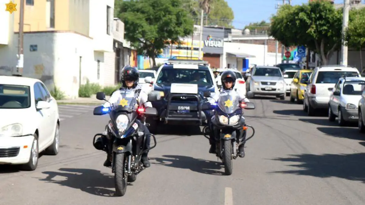 POLICÍAS