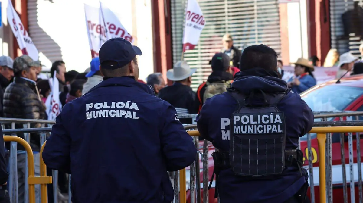 Policías