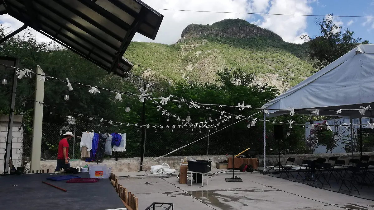 3. 'Bodas de sangre' en Peñamiller. Foto de Adrián Palomo