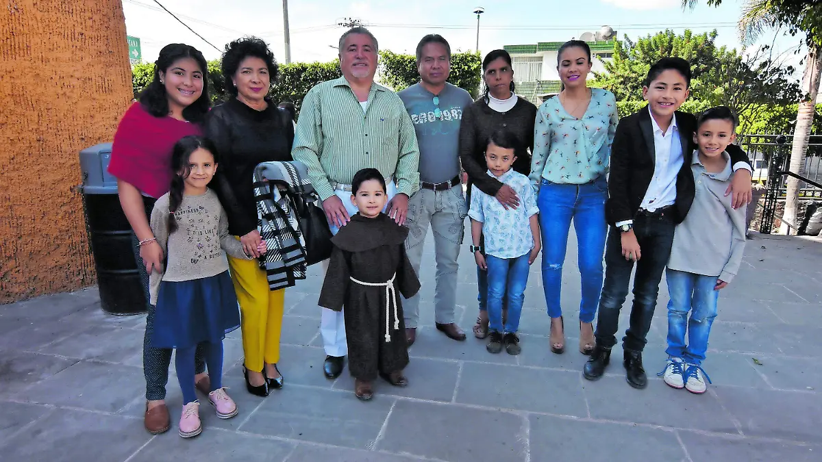 191228_PRESENTACIN_FRAILE_ SANTISIMA TRINIDAD_HA_5_CMYK