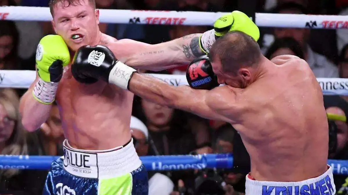 Canelo-AFP