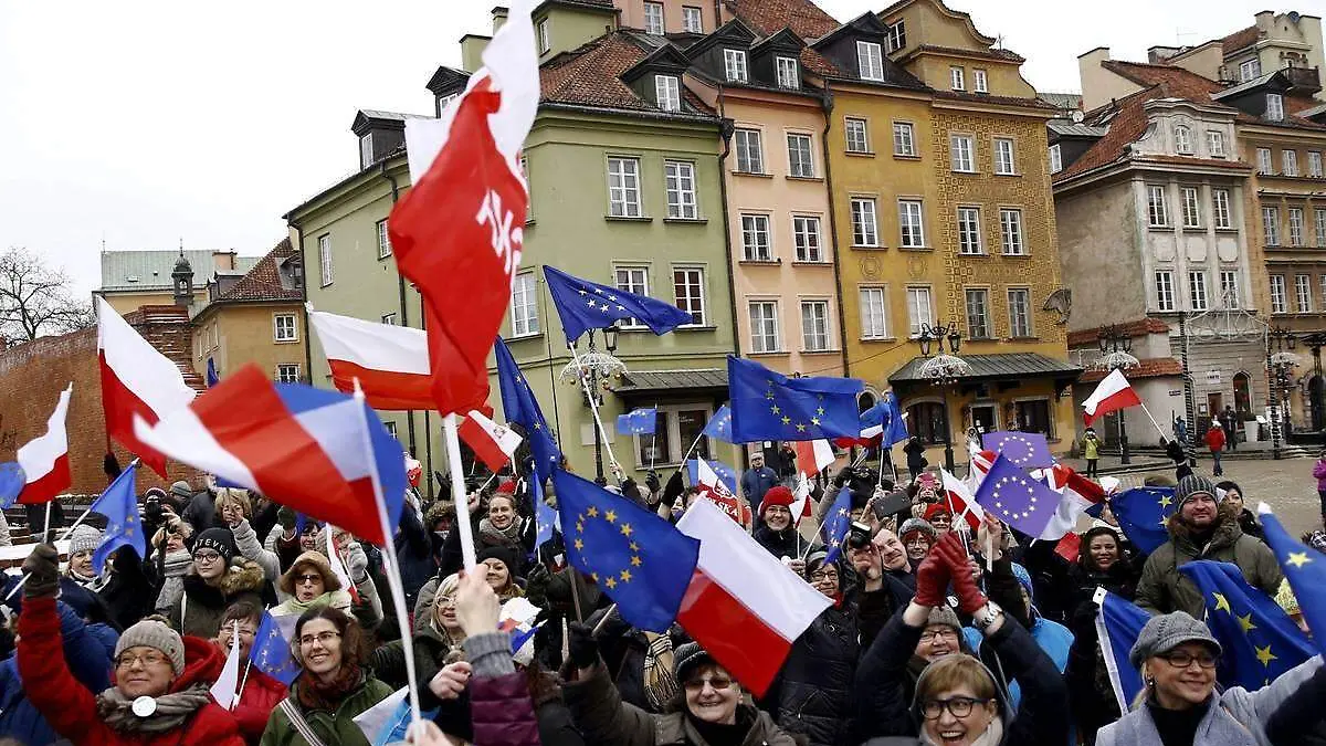 Polionia-democracia-Reuters
