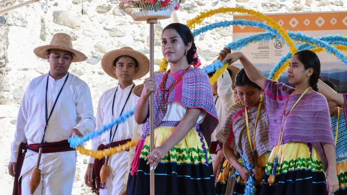 Tradicion chichimeca DONNA
