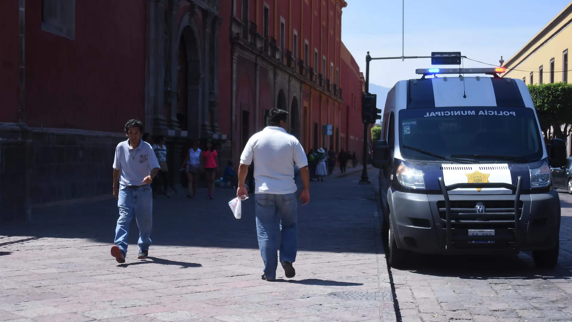 Policias