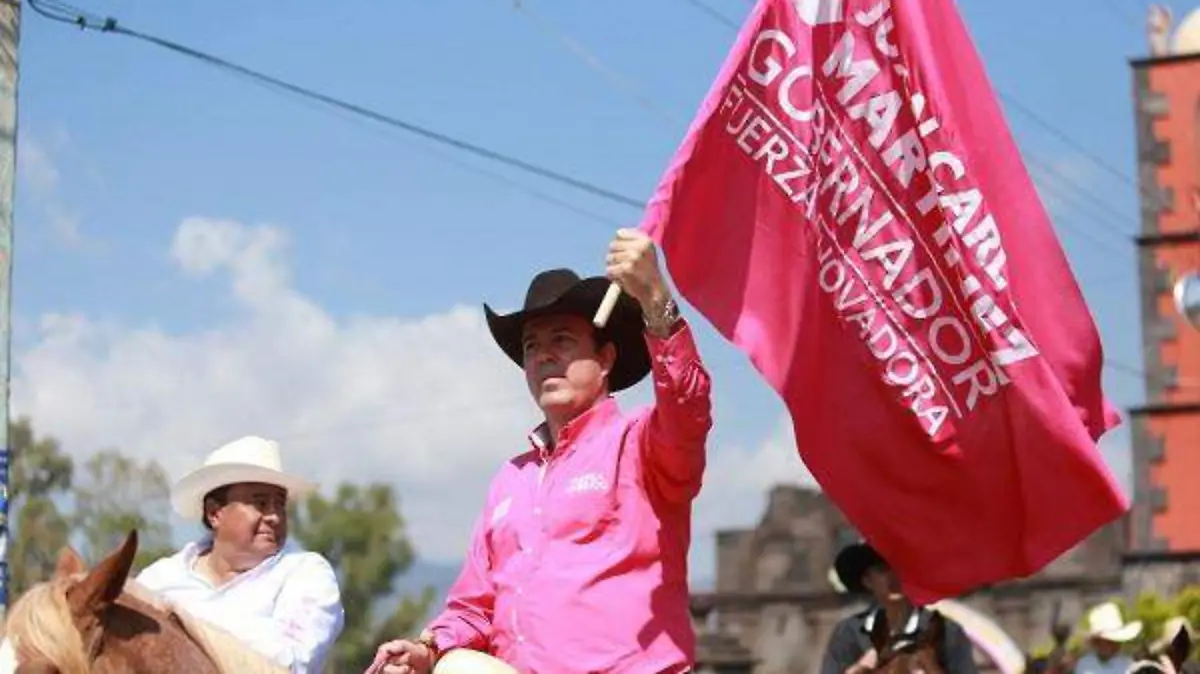 ACUSA JUAN