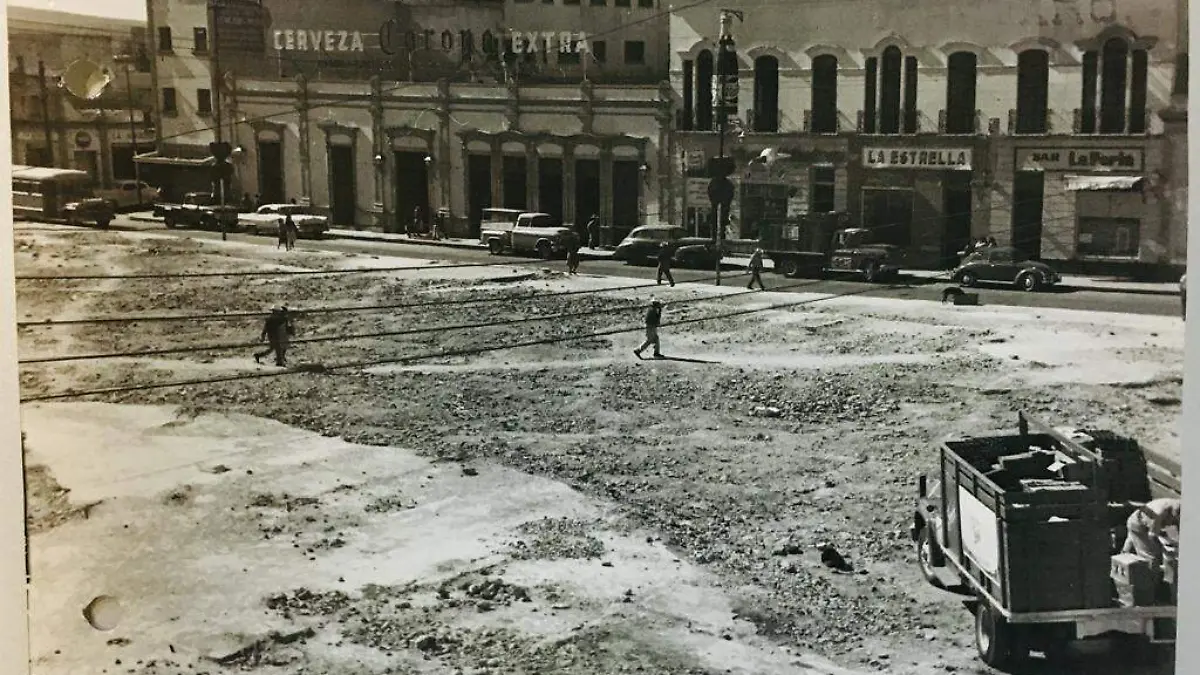 FOTO PLAZA CONSTITUCIÓN Obras-1966