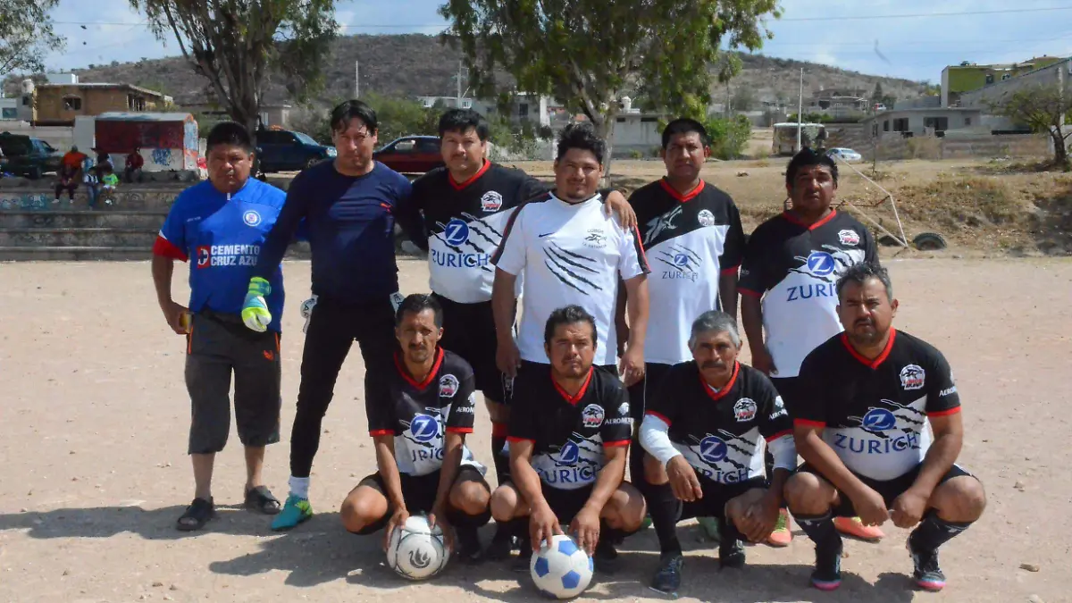 30 01 RINCIPAL LOBOS