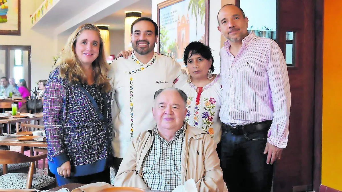 121021_INAGURACION DE RESTAURANTE_YLM-2_CMYK